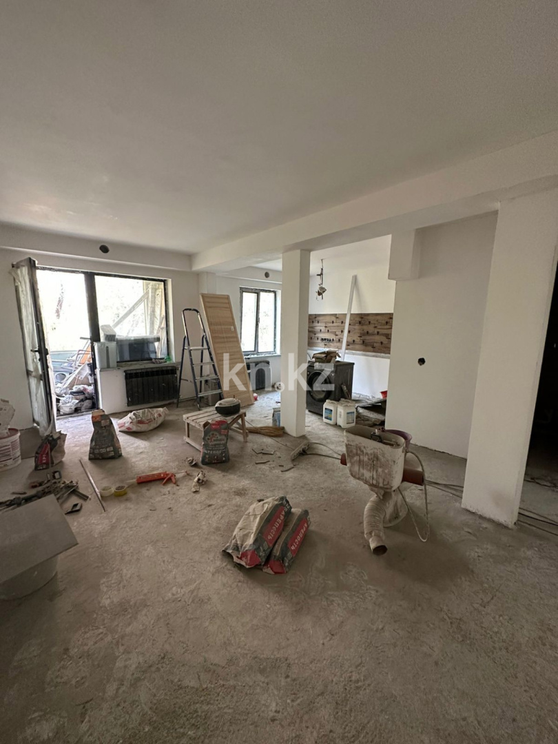 Продажа 4-комнатной квартиры, 80 м², ул. Чайковского в Алматы