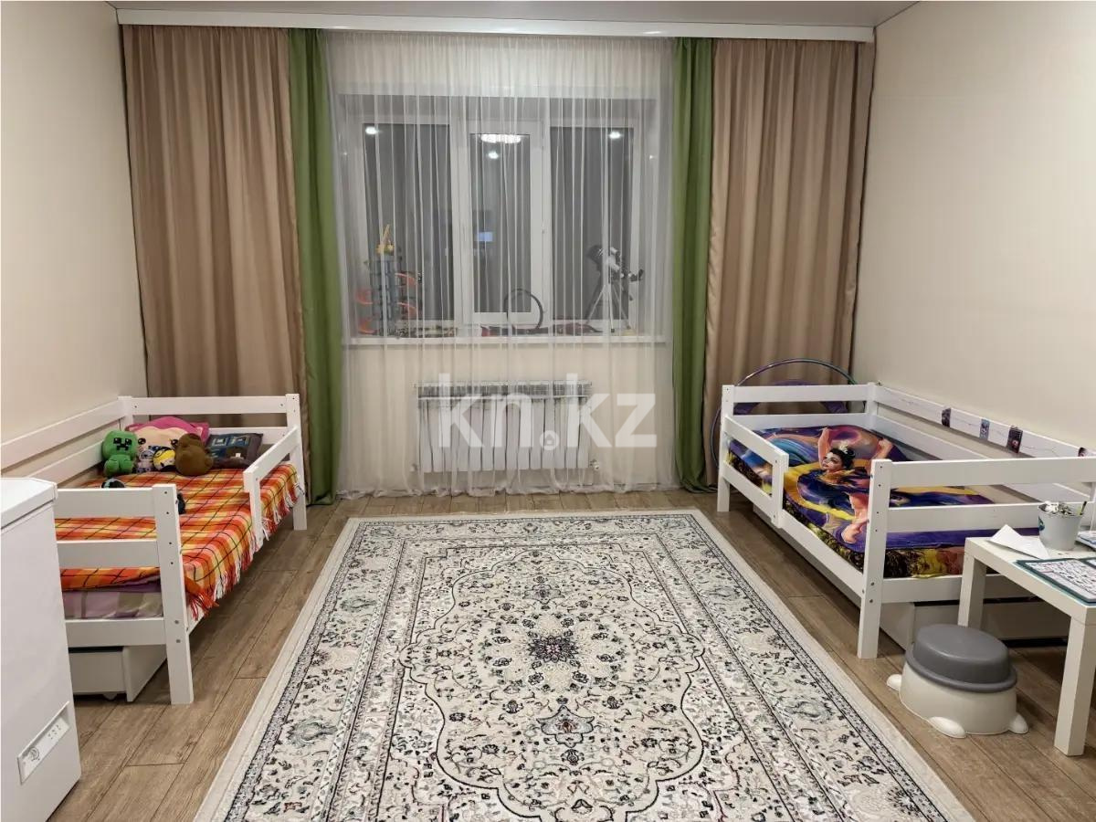 Продажа 3-комнатной квартиры, 82 м², ул. Муканова, дом  82 в Караганде - фото 3