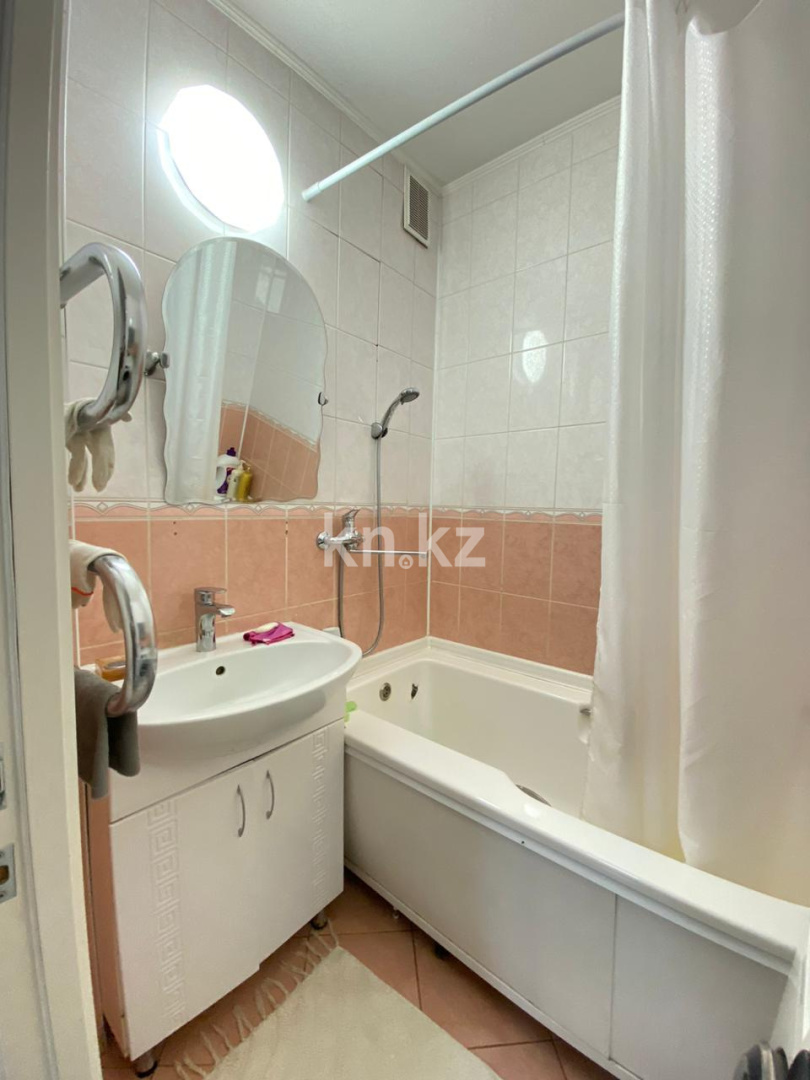 Продажа 4-комнатной квартиры, 82 м² в Караганде - фото 17