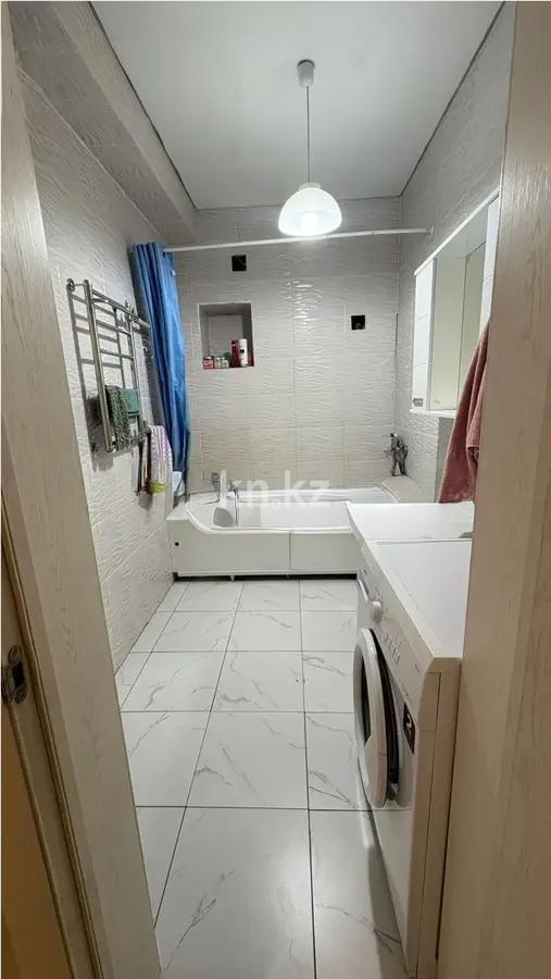 Продажа 3-комнатной квартиры, 70.7 м² в Алматы - фото 3