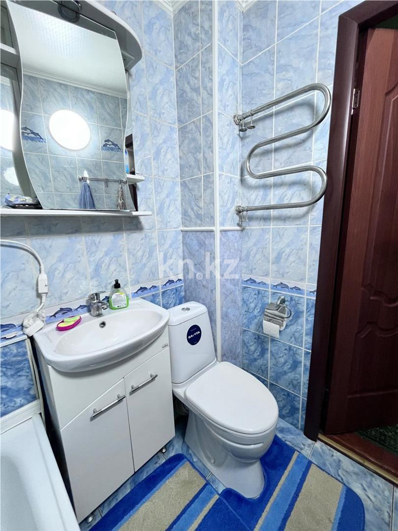 Продажа 2-комнатной квартиры, 45 м², ул. Ержанова, дом  63 в Караганде - фото 10