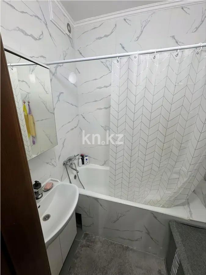 Продажа 2-комнатной квартиры, 58 м², мкр. Самал-2, дом  79 в Алматы - фото 4