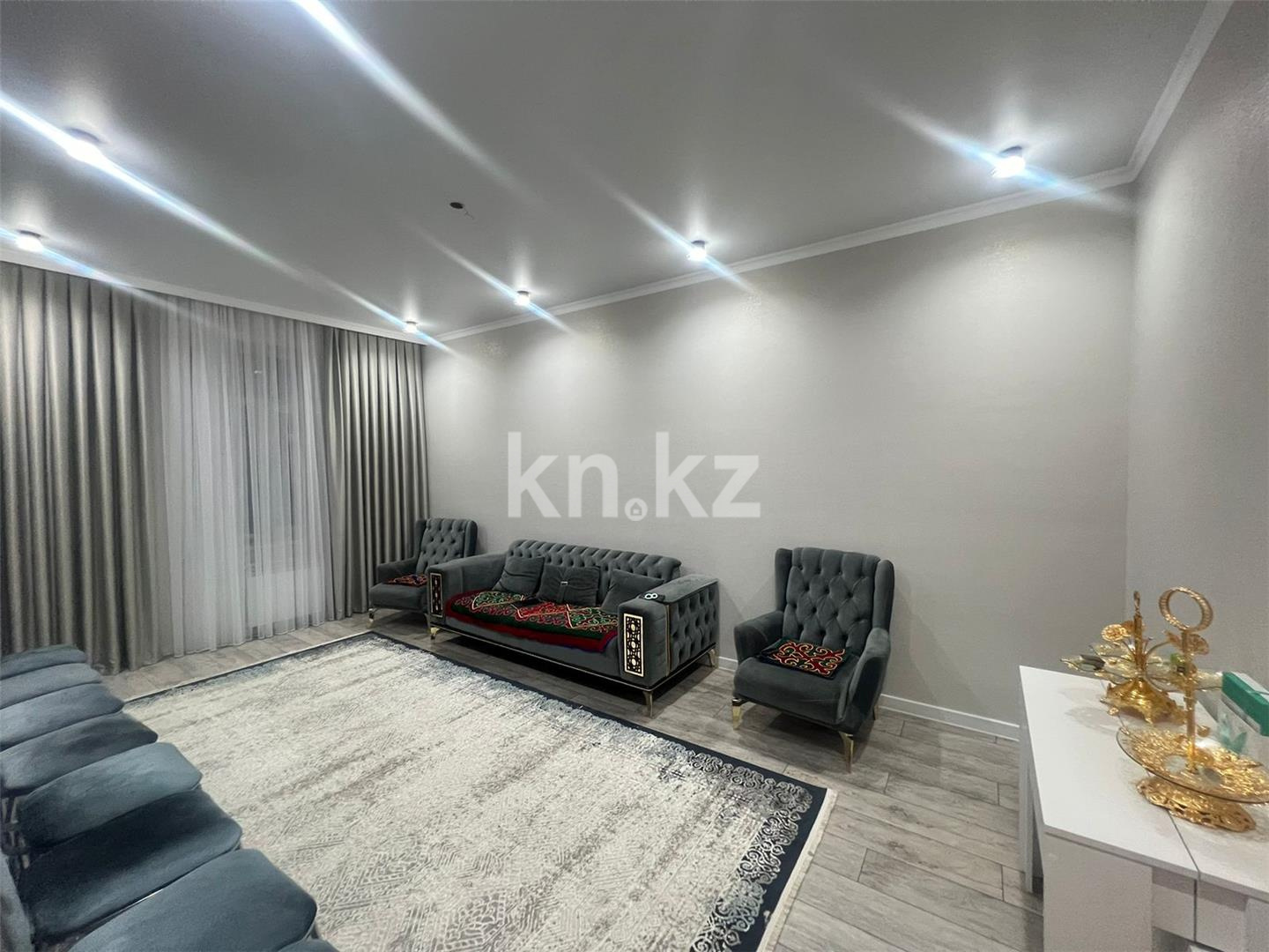 Продажа 4-комнатной квартиры, 107 м², ул. 3-я, дом  42б в Караганде - фото 2