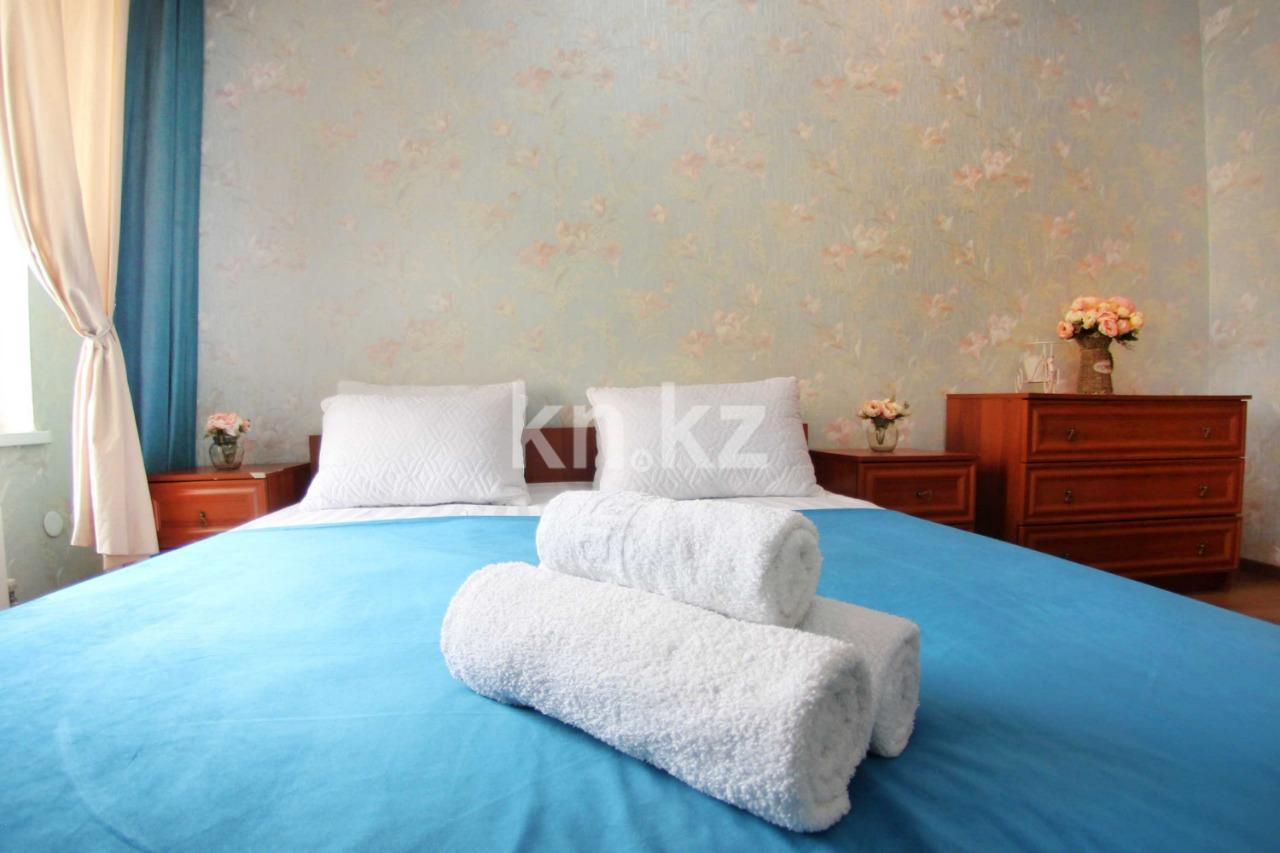 Аренда 3-комнатной квартиры посуточно, 95 м² в Алматы - фото 12