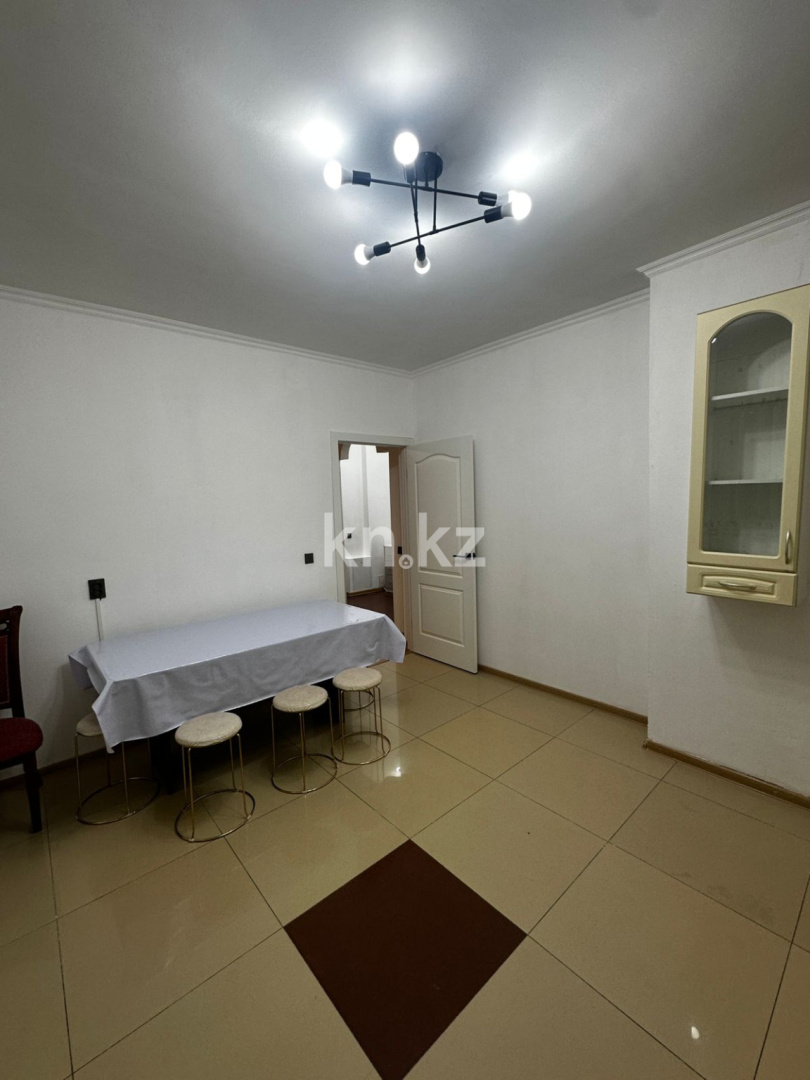 Аренда 2-комнатной квартиры, 65 м², ул. Валиханова, дом  3/1 - ул. Иманова в Астане