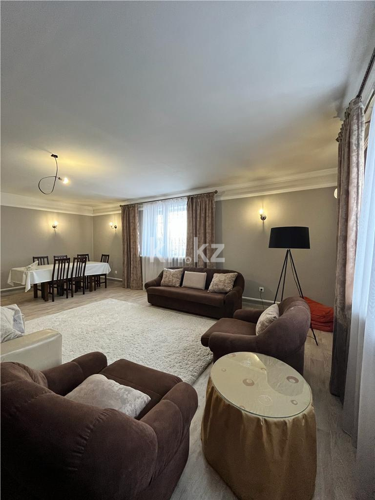 Продажа 5-комнатного дома, 210 м², ул. Мынбаева, дом  106 в Караганде - фото 4