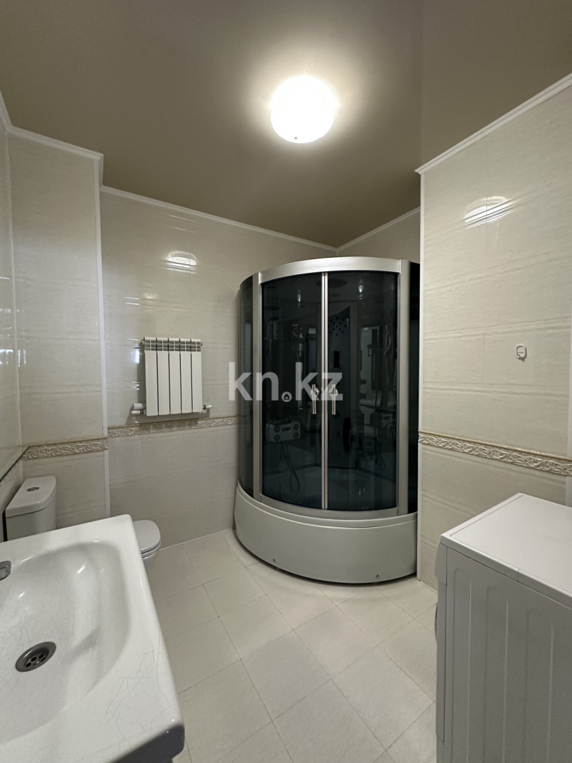 Аренда 3-комнатной квартиры, 117 м², пр. Шахтеров, дом  60 в Караганде - фото 25