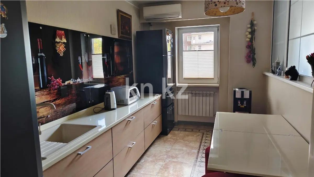Продажа 7-комнатной квартиры, 275 м², ул. Жазылбека, дом  20 в Алматы - фото 2
