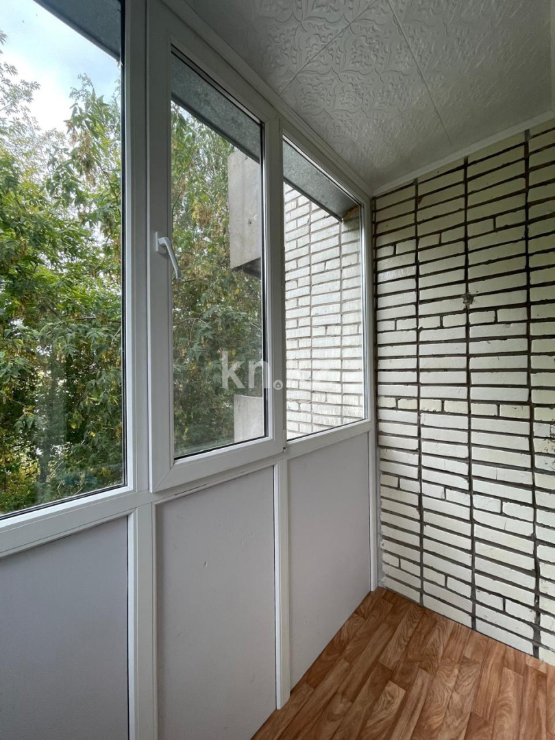 Продажа 1-комнатной квартиры, 37 м², ул. Крылова, дом  32 в Караганде - фото 6