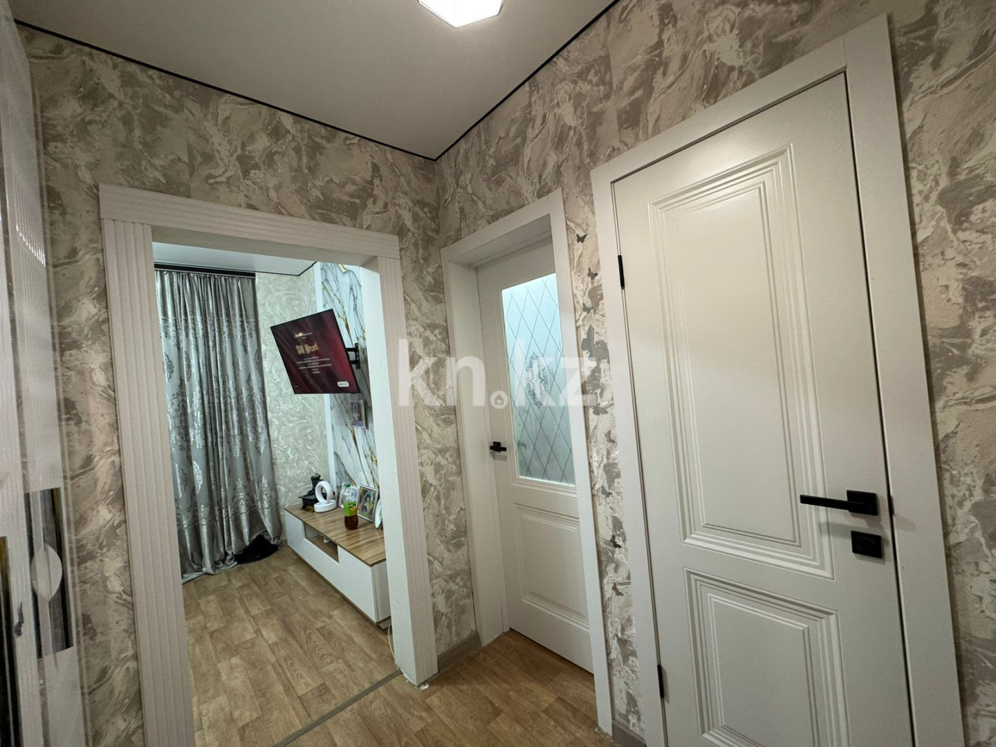 Продажа 1-комнатной квартиры, 37 м², ул. Момышулы в Караганде - фото 6