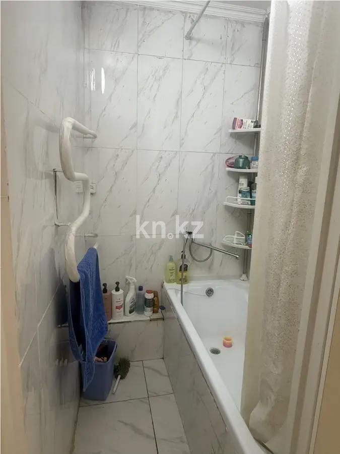 Продажа 3-комнатной квартиры, 60 м², мкр-н 11, дом  22 в Алматы - фото 5