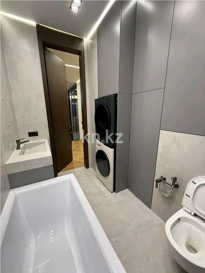 Продажа 4-комнатной квартиры, 130 м², пр. Строителей, дом  28/5 блок А в Караганде - фото 3