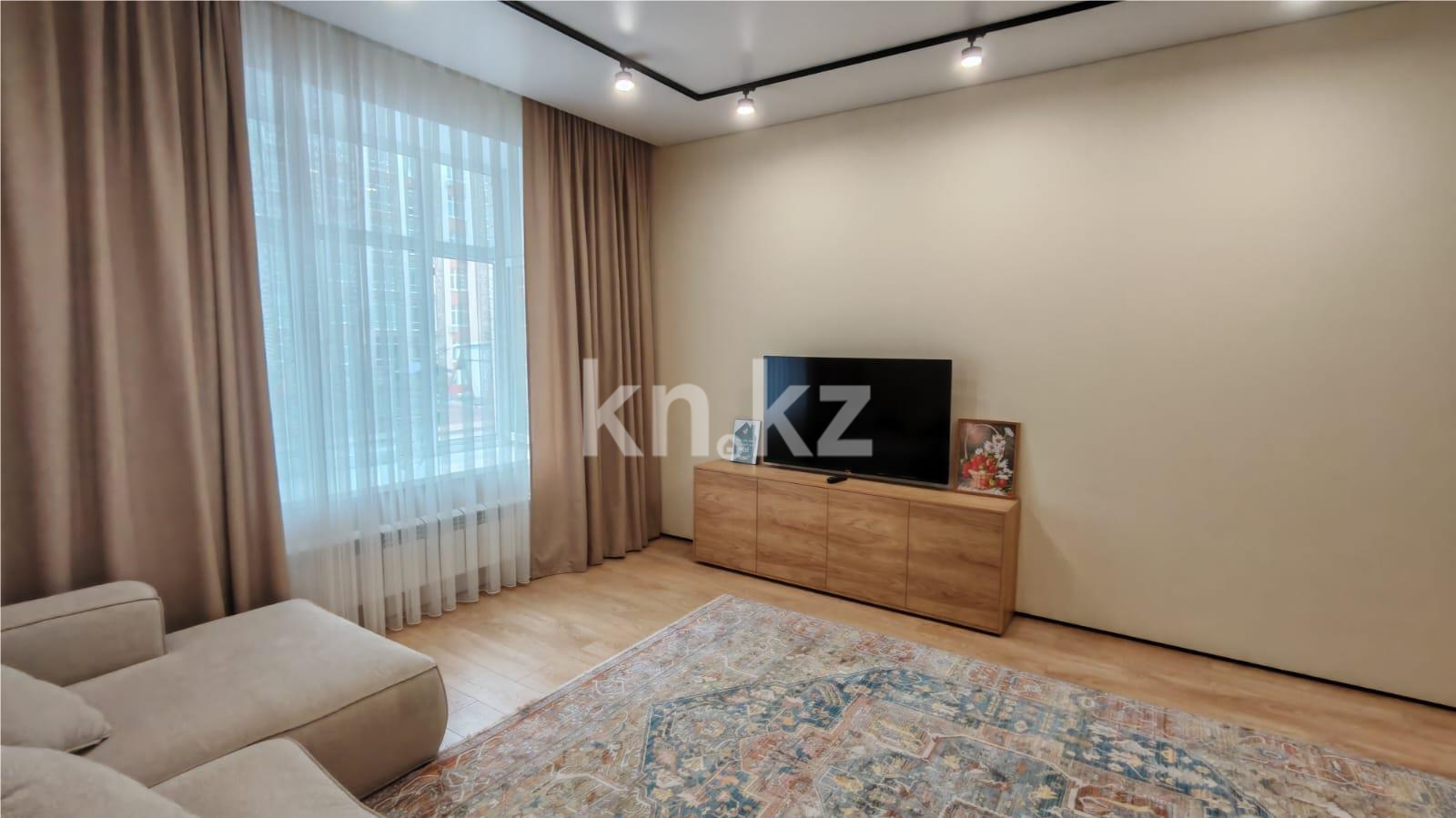 Продажа 2-комнатной квартиры, 67 м², ул. Ашимова в Караганде - фото 2