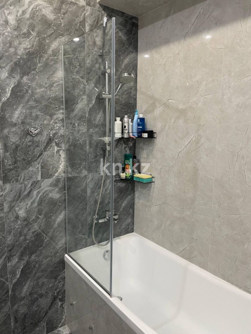 Продажа 2-комнатной квартиры, 74.1 м² в Алматы - фото 19