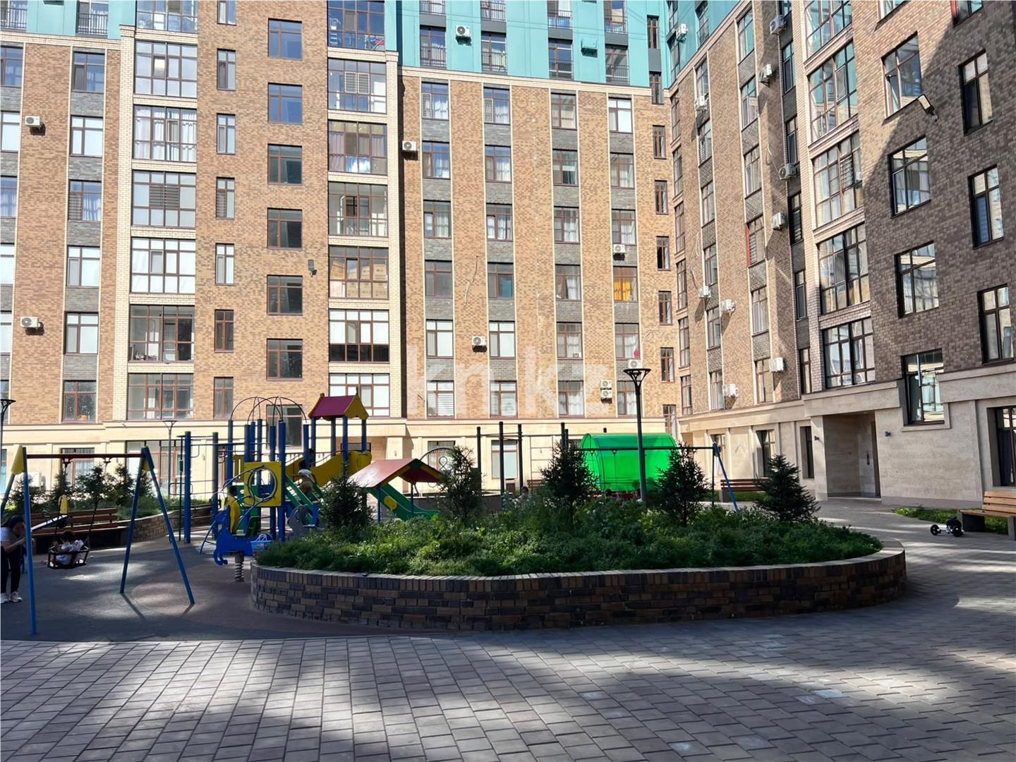 Продажа 4-комнатной квартиры, 136 м² в Караганде - фото 17