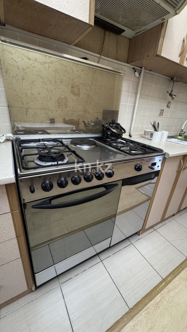 Продажа 3-комнатной квартиры, 65 м², Тастак-2 мкр-н, дом  7 в Алматы - фото 3