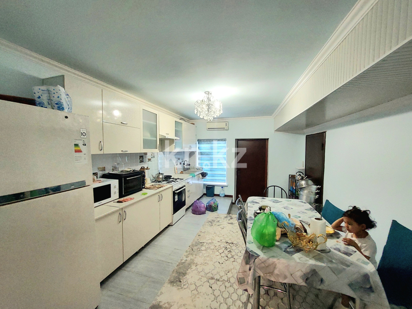 Продажа 6-комнатного дома, 252 м², ул. Сырым батыра, дом  64 в Шымкенте - фото 23