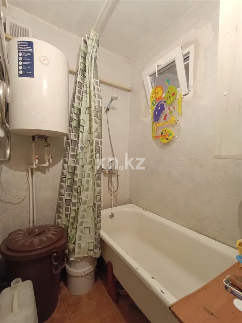 Продажа 2-комнатной квартиры, 44 м², ул. Жекибаева, дом  142 в Караганде - фото 6