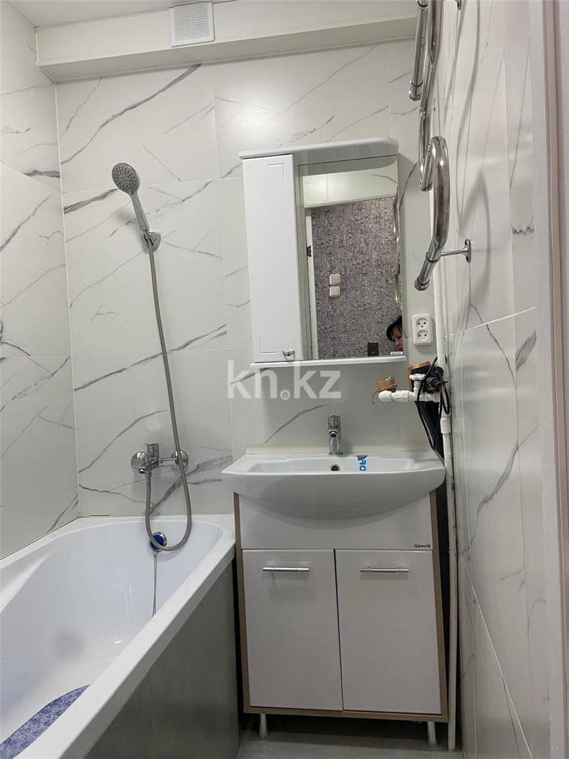 Продажа 1-комнатной квартиры, 31 м², мкр-н 16 в Караганде - фото 7