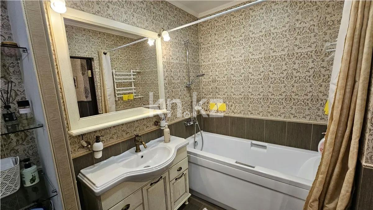 Продажа 2-комнатной квартиры, 76 м² в Караганде - фото 4