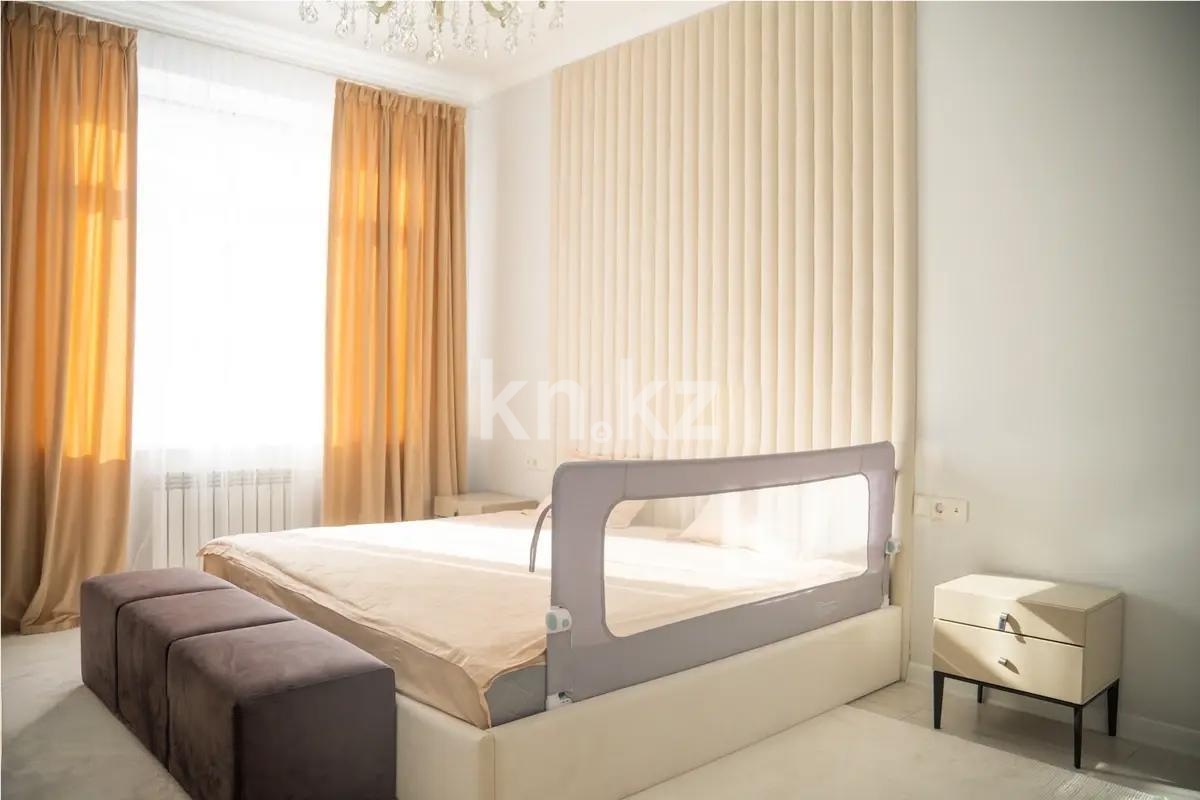 Продажа 3-комнатной квартиры, 132 м², ул. Керей, Жанибек хандар, дом  14/2 блок D в Астане - фото 4