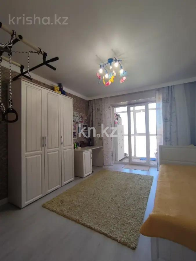 Продажа 4-комнатной квартиры, 110 м², ул. Муканова в Караганде - фото 4