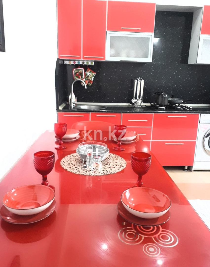 Аренда 1-комнатной квартиры посуточно, 52 м², Алмагуль мкр-н, дом  9 в Атырау - фото 14