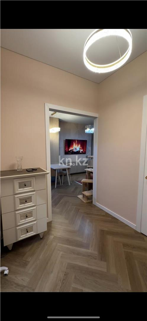 Продажа 2-комнатной квартиры, 67 м², ул. Муканова в Караганде - фото 6