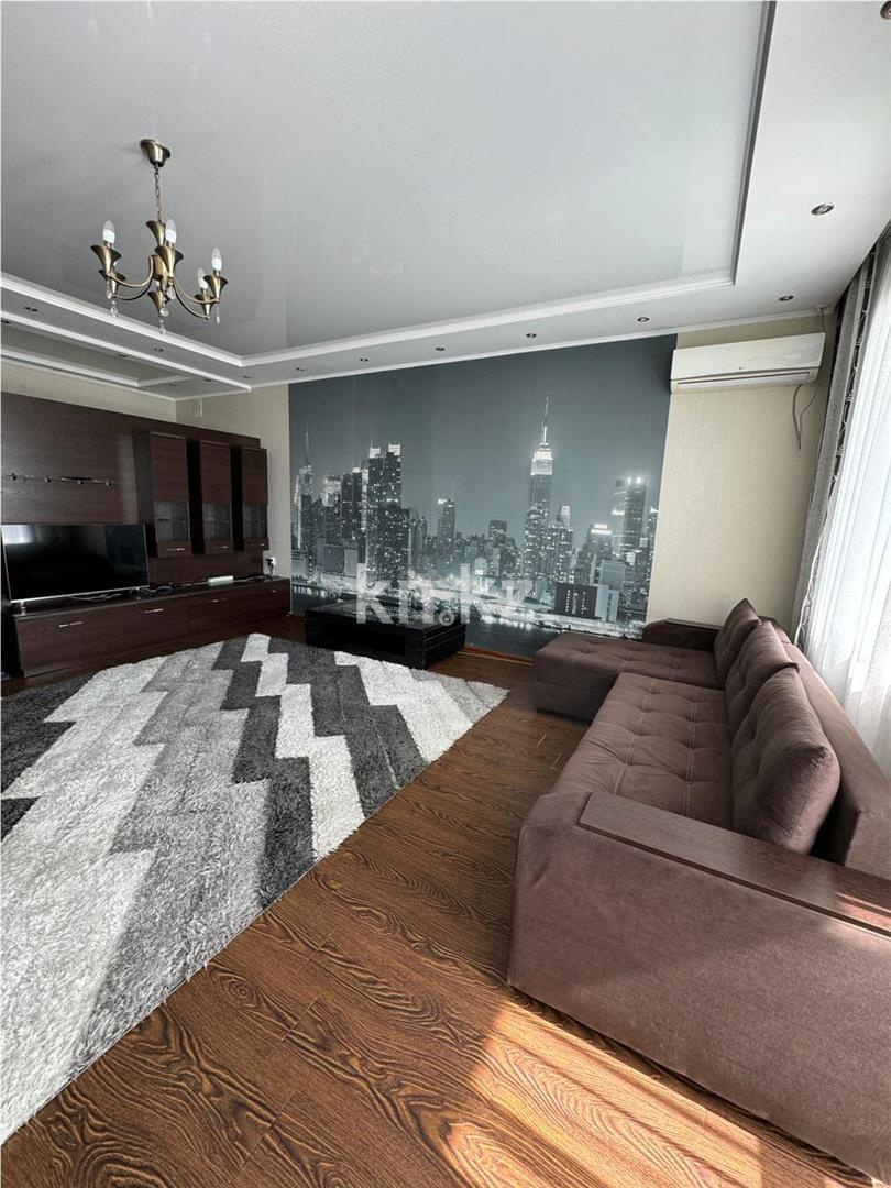 Продажа 3-комнатной квартиры, 108 м², ул. Лободы в Караганде