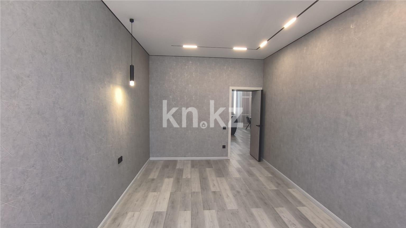 Продажа 2-комнатной квартиры, 72 м², ул. Университетская в Караганде - фото 7