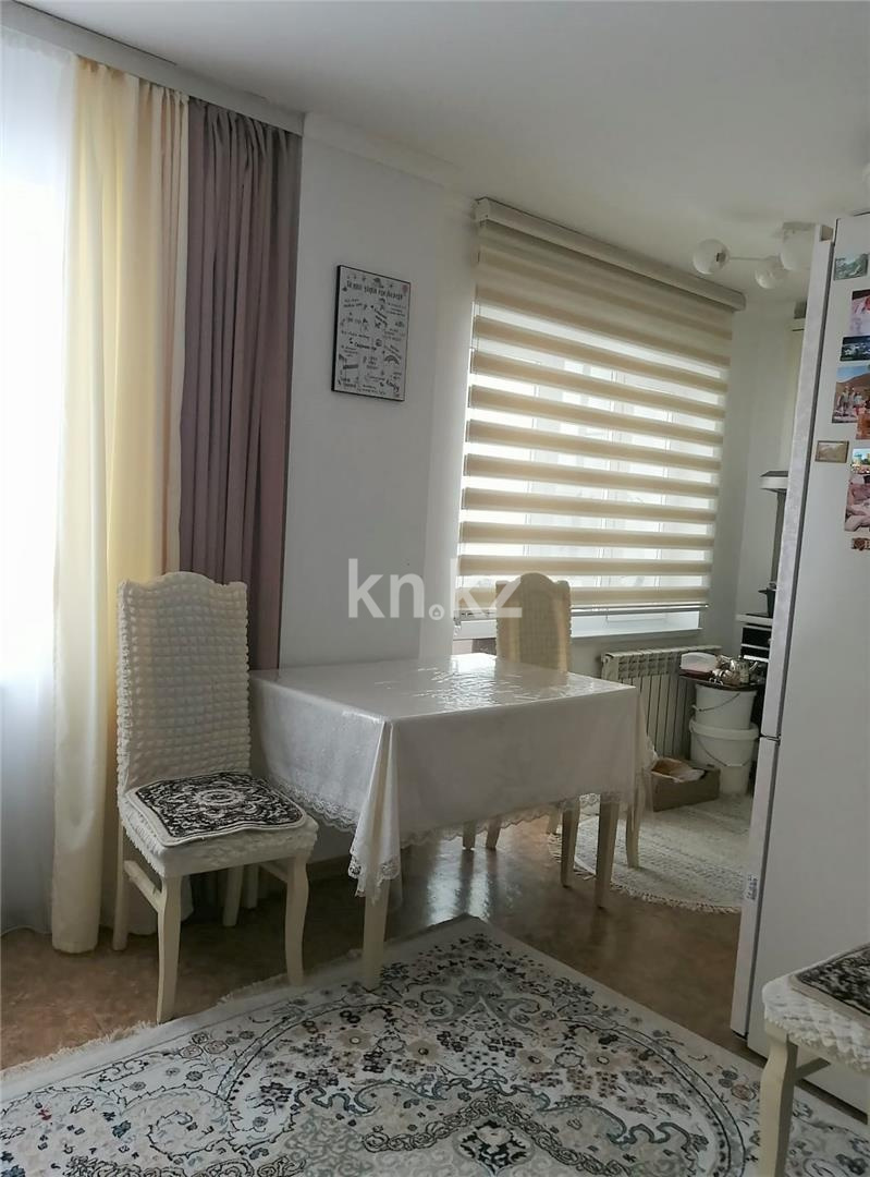 Продажа 2-комнатной квартиры, 54 м², ул. Ашимова, дом  28 в Караганде - фото 8