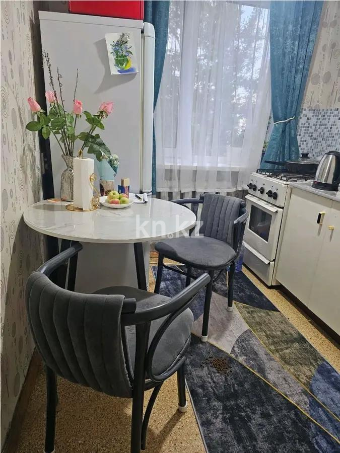 Продажа 2-комнатной квартиры, 45 м², мкр. Восток-1, дом  13 в Караганде - фото 2