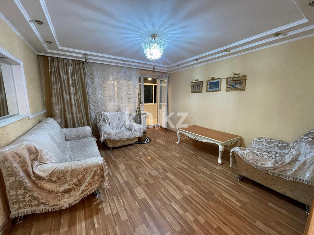 Продажа 4-комнатной квартиры, 76 м², пр. Республики в Караганде