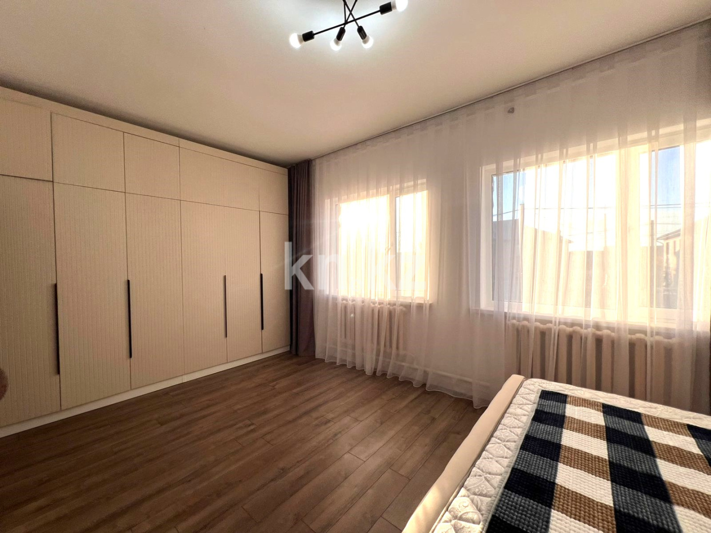 Продажа 5-комнатного дома, 284.7 м², Акжайык в Акмолинской области - фото 8