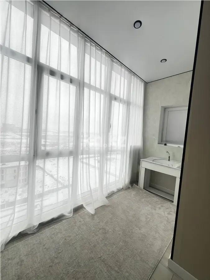 Продажа 2-комнатной квартиры, 50.2 м², пр. Туран, дом  71 в Астане - фото 3