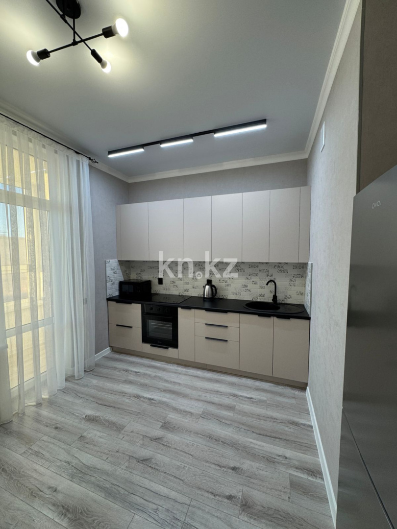 Аренда 2-комнатной квартиры, 61 м² в Астане