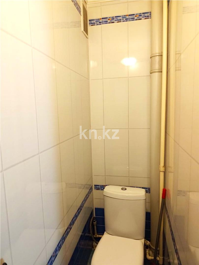 Продажа 4-комнатной квартиры, 59 м², мкр-н 23 в Караганде - фото 12