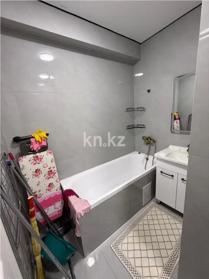 Продажа 2-комнатной квартиры, 48.6 м², 20 мкр., дом  22 в Алматы - фото 3