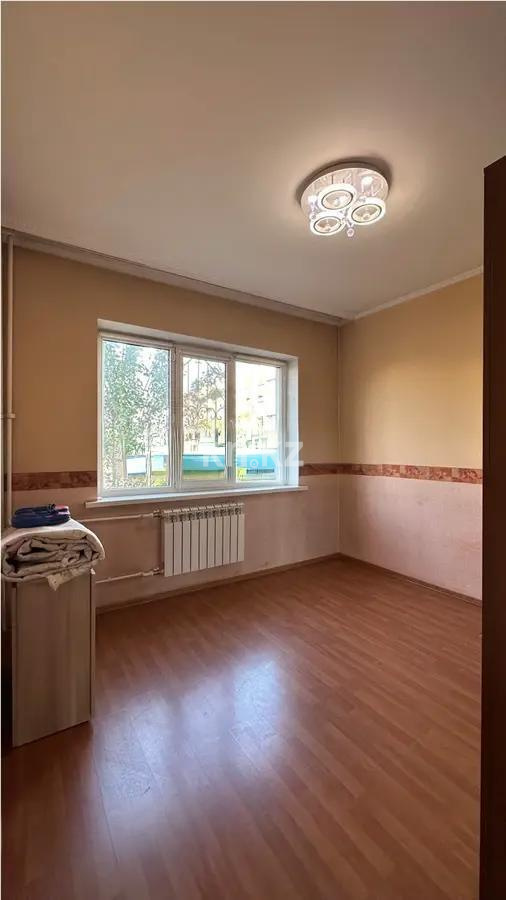 Продажа 3-комнатной квартиры, 72 м², мкр-н Аксай-4, дом  28 в Алматы