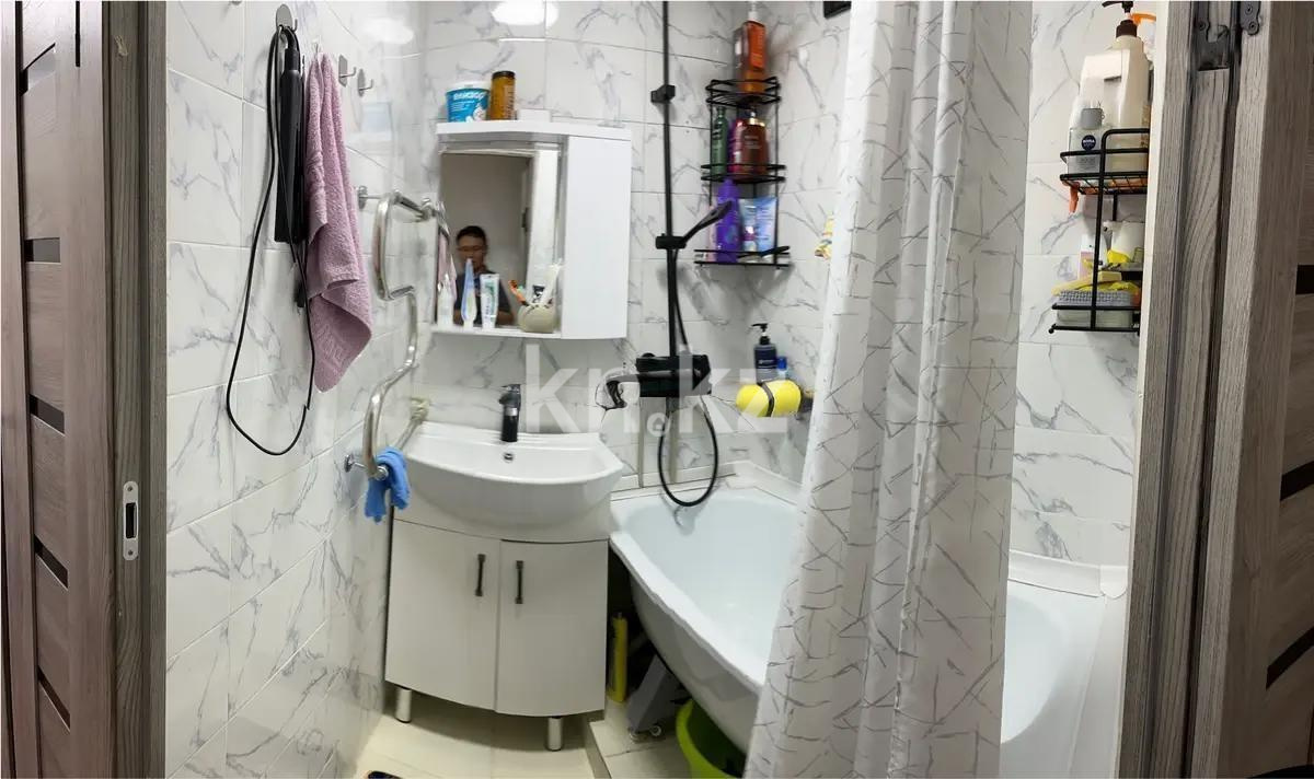 Продажа 3-комнатной квартиры, 57.8 м², мкр-н 8, дом  72А в Алматы - фото 6