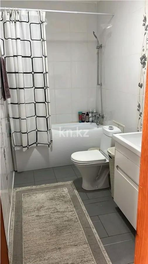 Продажа 3-комнатной квартиры, 67 м², ул. Ермекова, дом  81 в Караганде - фото 3