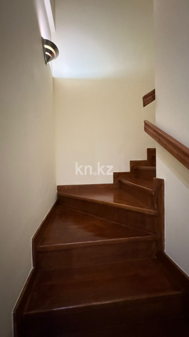 Продажа 4-комнатного дома, 360 м² в Алматы - фото 12