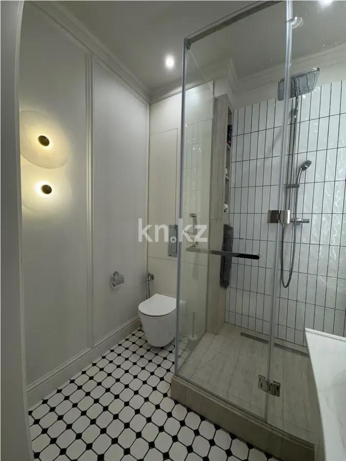 Продажа 3-комнатной квартиры, 86 м², ул. Дюсембекова, дом  83/2 в Караганде - фото 4