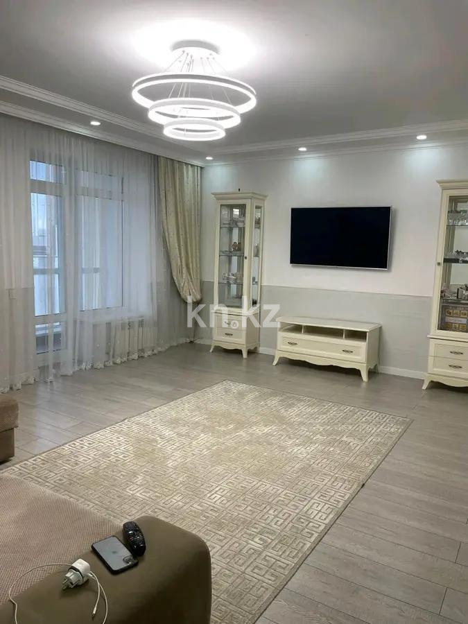 Продажа 3-комнатной квартиры, 136 м², пр. Мангилик Ел, дом  33/2 в Астане