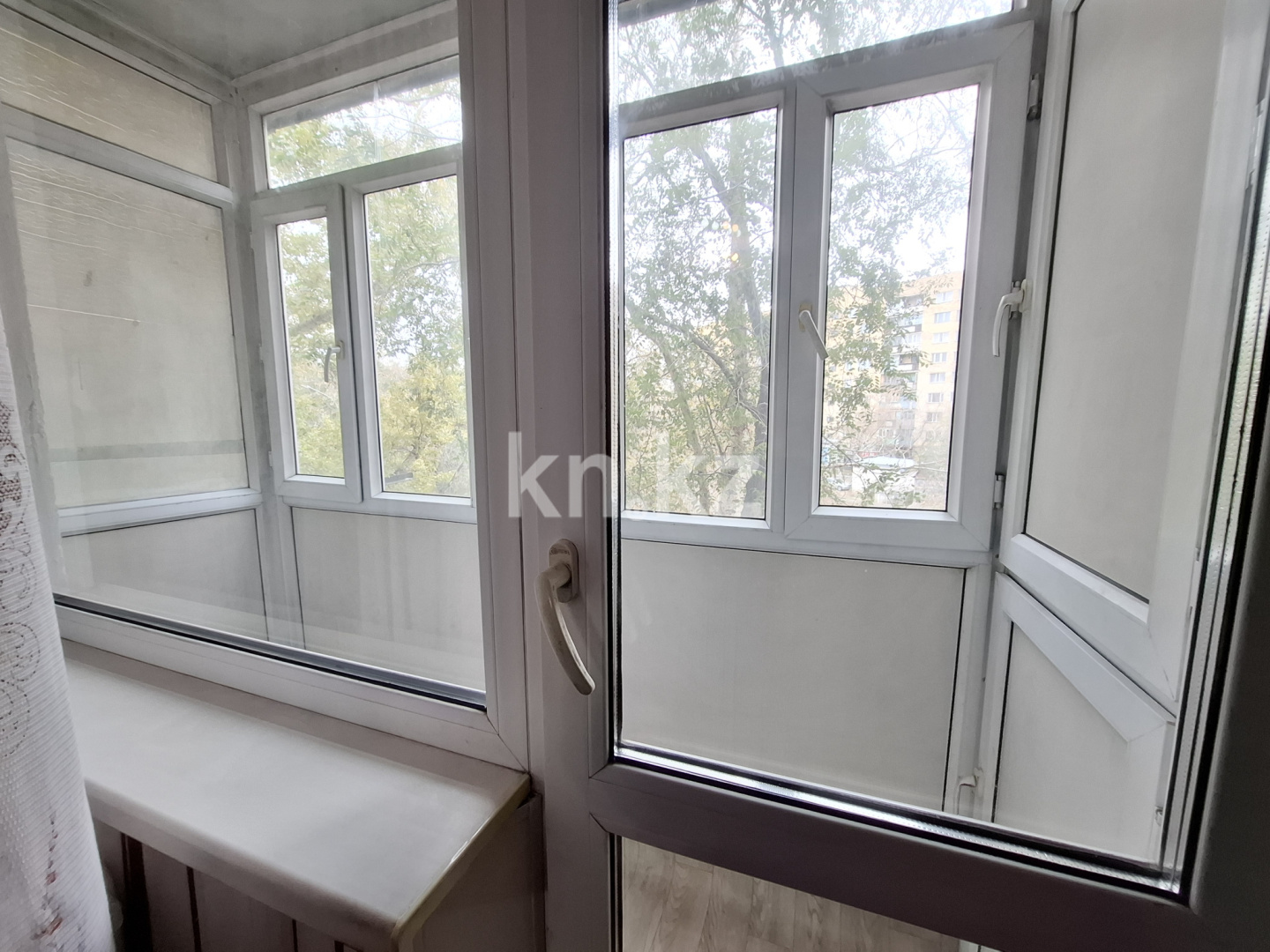 Продажа 2-комнатной квартиры, 45 м², 11а мкр., дом  14 в Караганде - фото 17