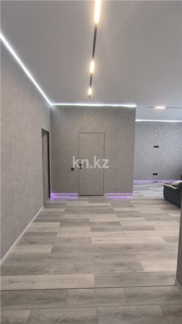 Продажа 2-комнатной квартиры, 72 м², ул. Университетская в Караганде - фото 10