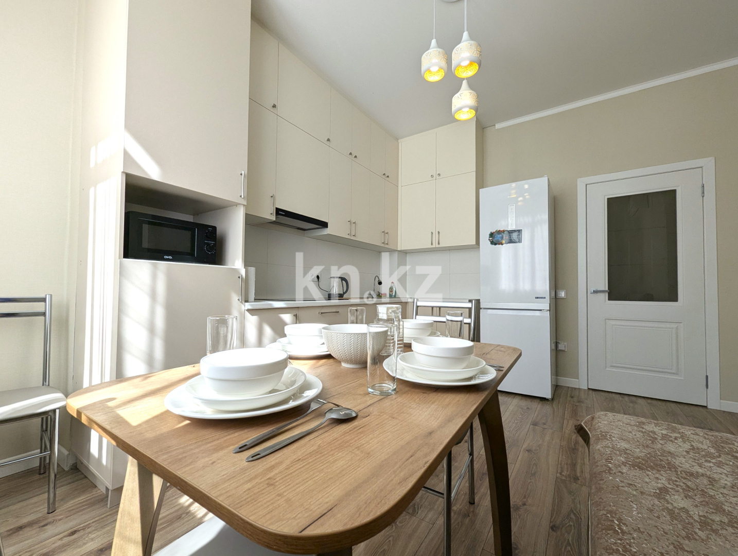 Аренда 1-комнатной квартиры посуточно, 45 м², ул. Торекулова, дом  95 - Сейфуллина в Алматы - фото 8