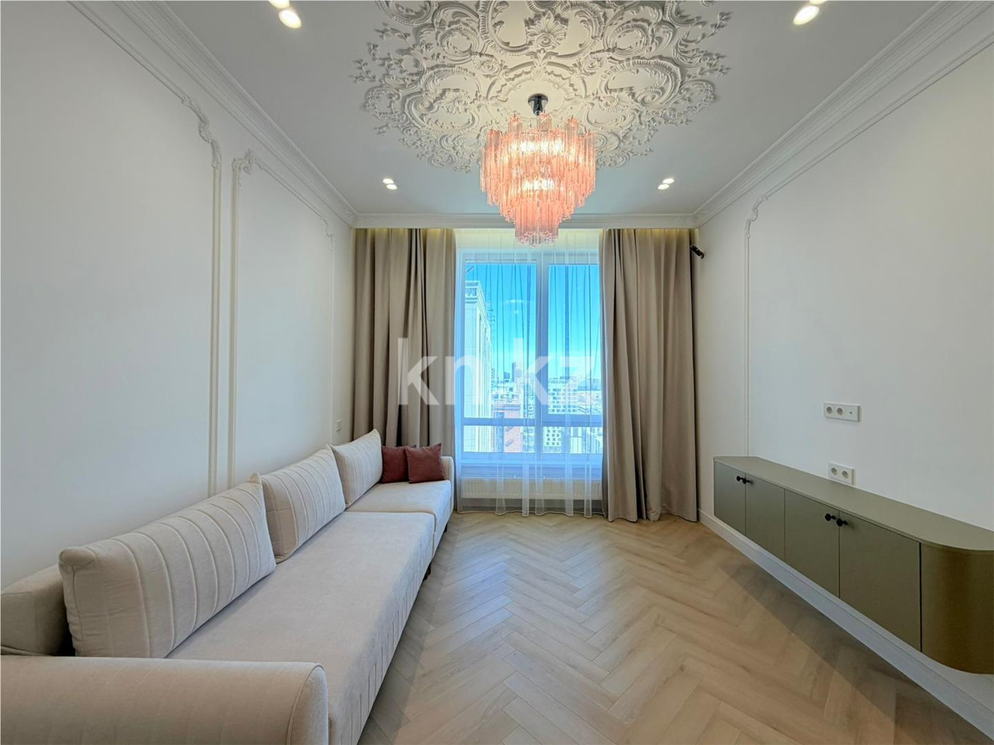 Продажа 4-комнатной квартиры, 98 м² в Астане - фото 2