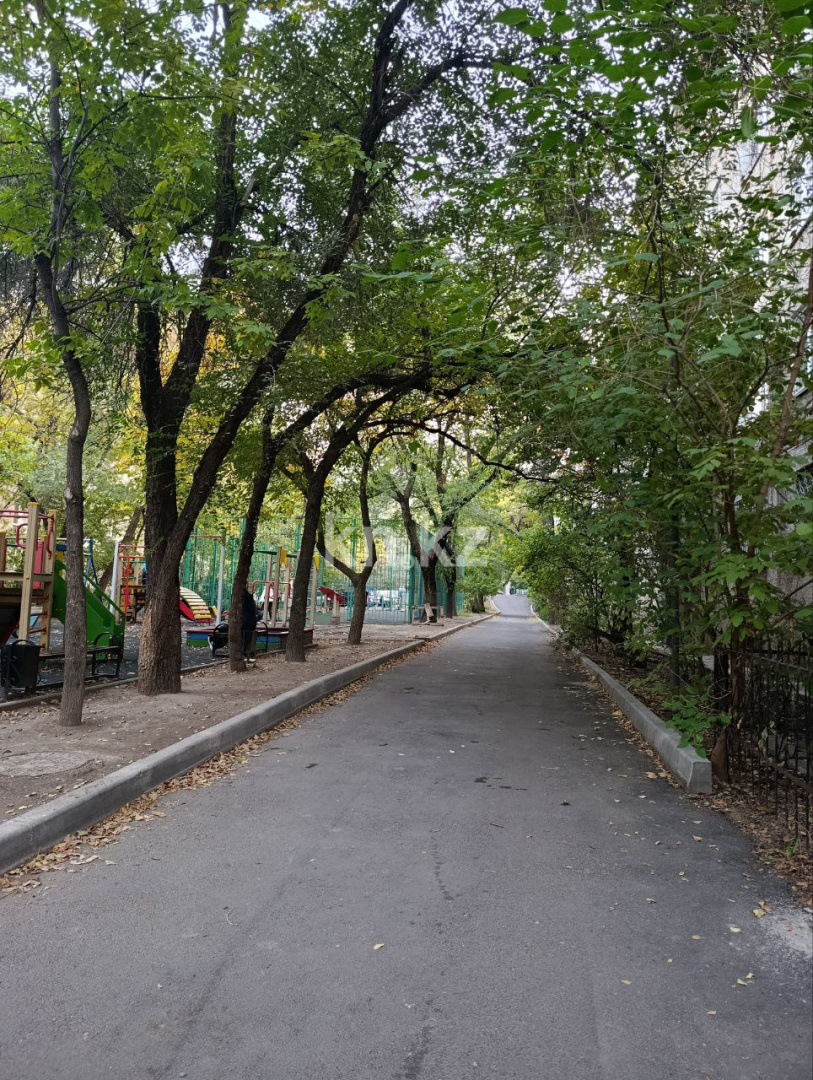 Продажа 3-комнатной квартиры, 65 м², ул. Айманова в Алматы - фото 34