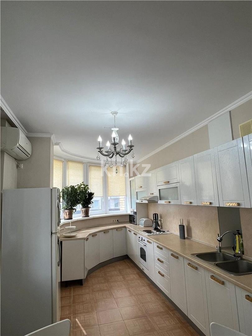 Продажа 4-комнатной квартиры, 141.7 м², ул. Габдуллина в Астане - фото 3